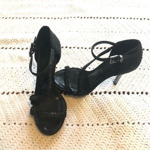 BCBGMAXAZRIA heels